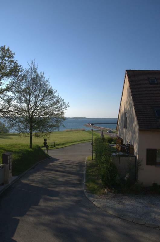 Le Port Mesnil Villa Exteriör bild